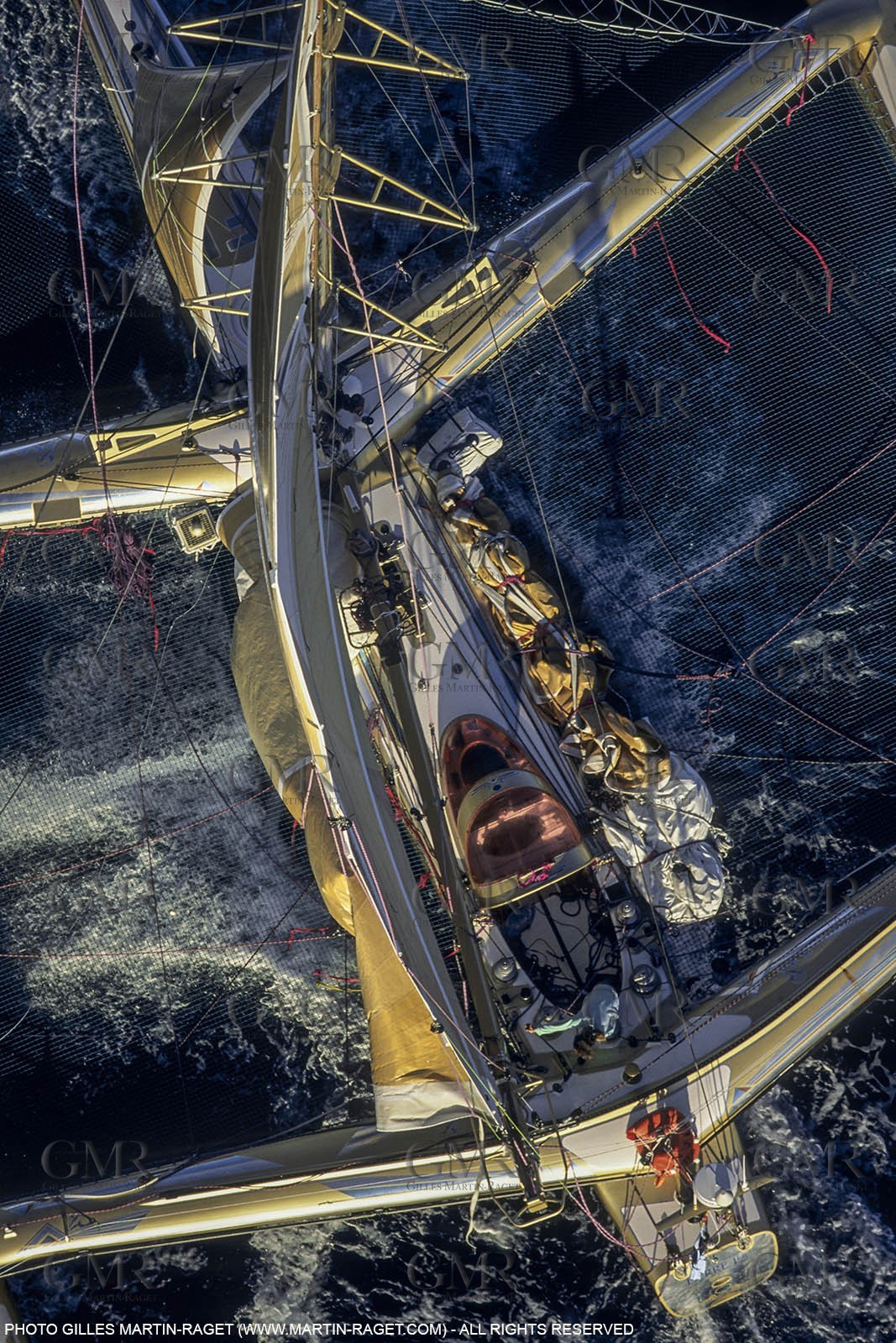 Novembre 1990, Pointe a Pitre (Guadeloupe) Arrivee victorieuse de Florence Arthaud (Groupe Pierre 1er) dans la Route du Rhum
