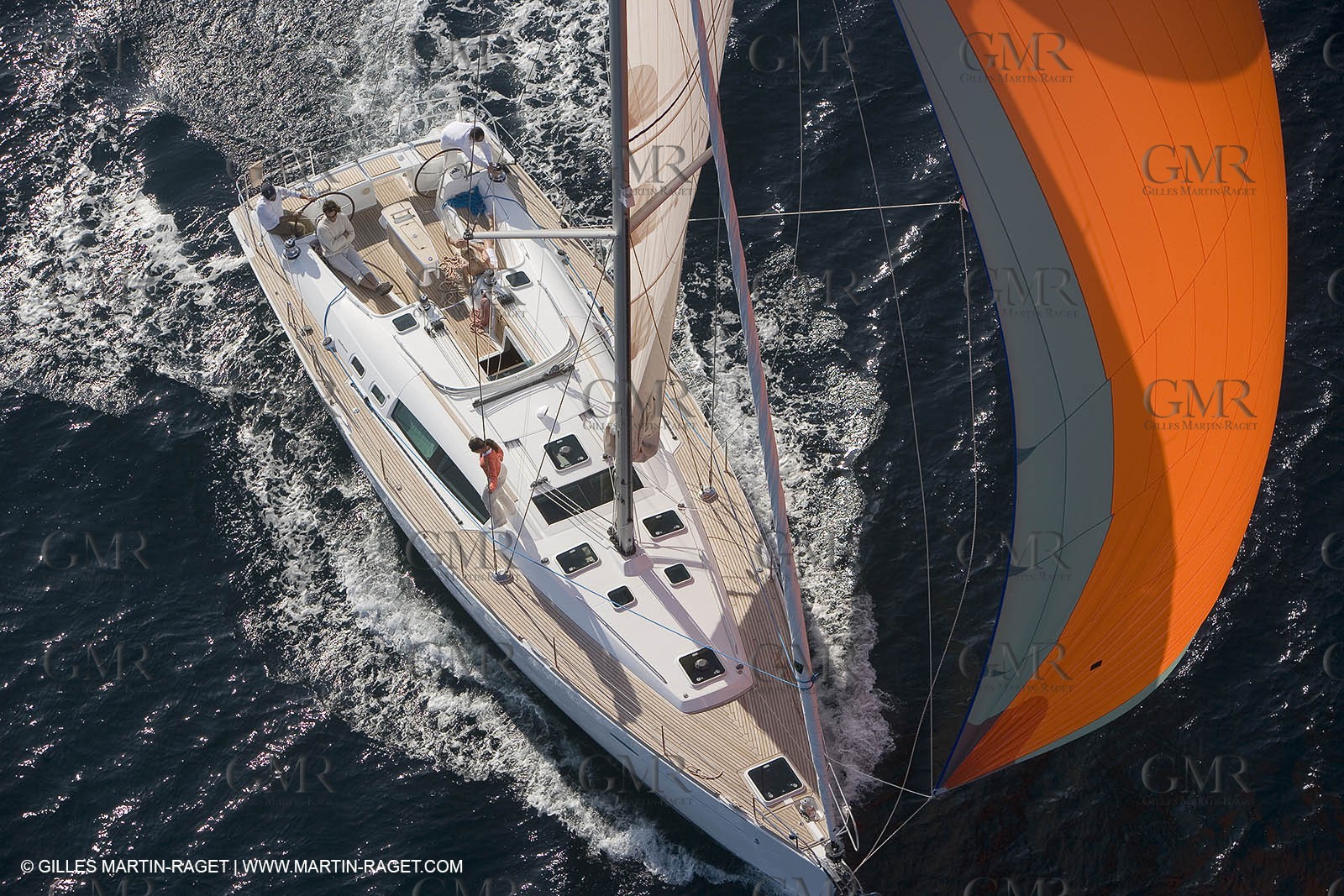 Crusing monohull sailing