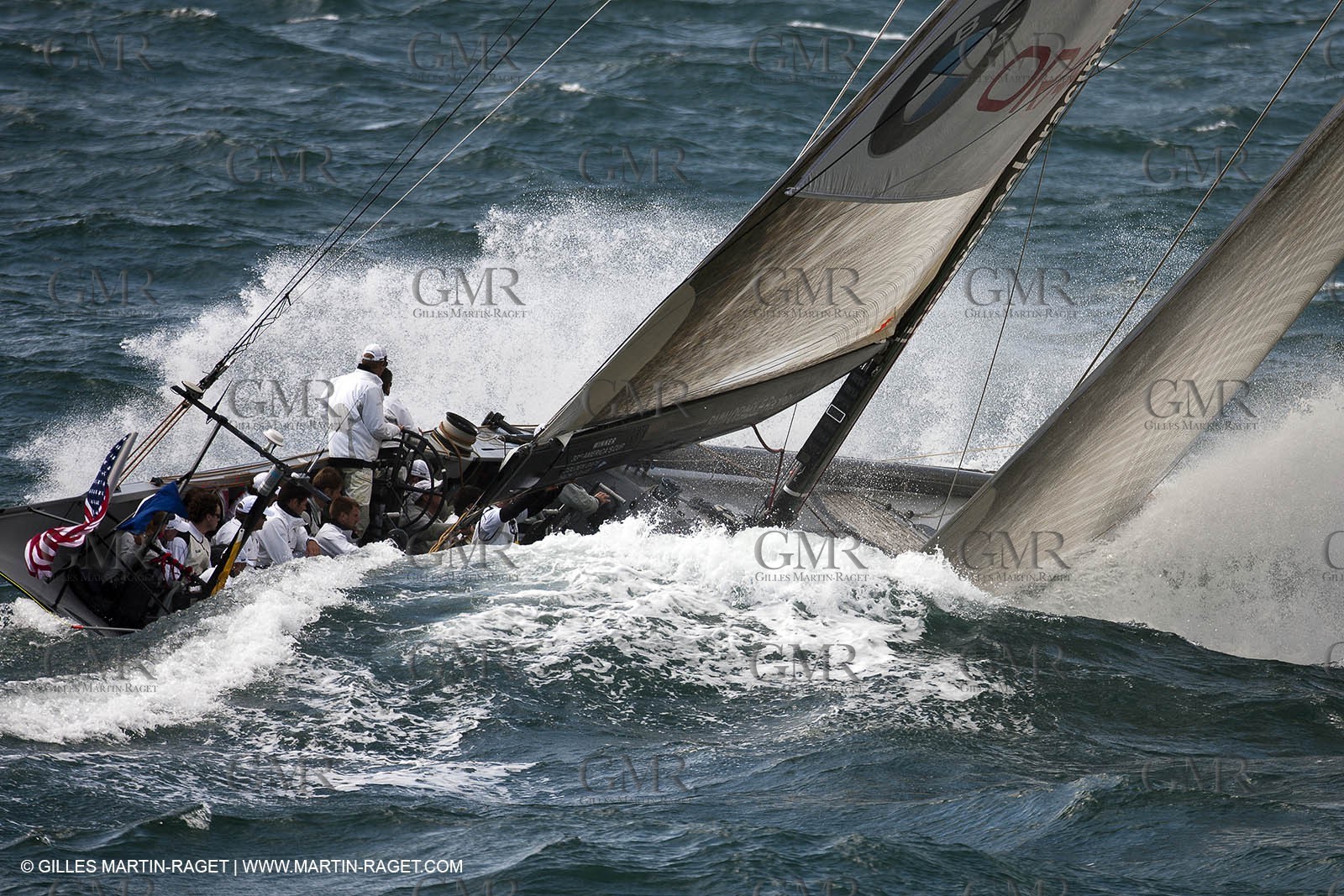 05 08 2010 - Cowes (UK, IOW) - The 1851 Cup -  BMW ORACLE Racing -  - Round The Island Race - From Ste Catherine to the Needles.