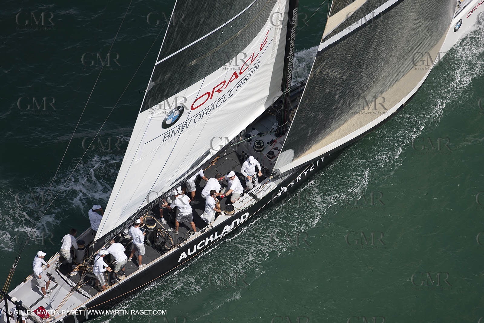 29 01 2009 - Auckland (NZL) -  Louis Vuitton Pacific Series - BMW ORACLE Racing - Training