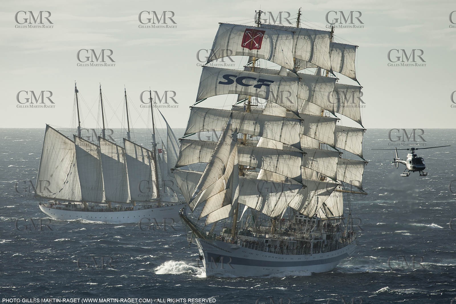 30 09 2013 - Toulon (FRA,83) - Toulon Voiles de Légende - Start towards La Spezia