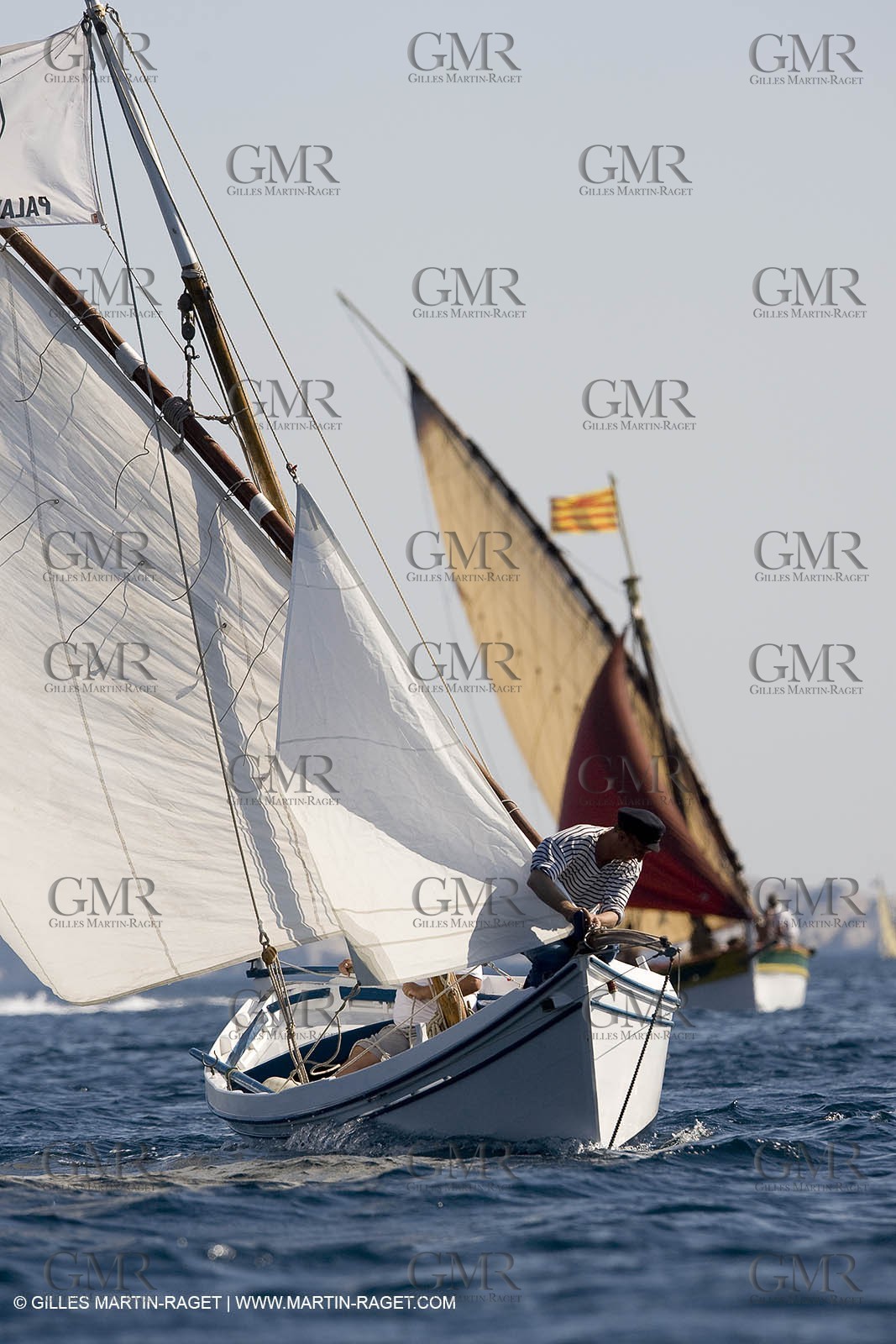 1 09 2007 - Marseille (FRA, 13) - Latin rigs in l'Estaque (Marseille north bay village)
