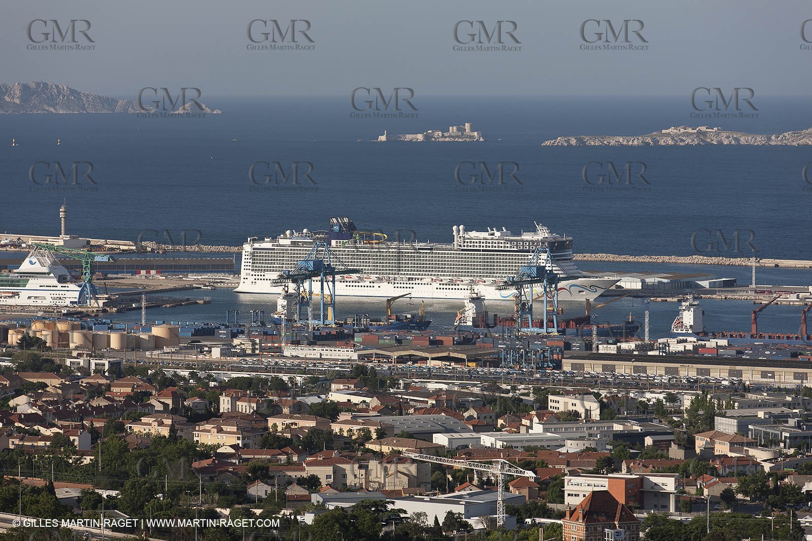 09 06 2012 - Marseille (FRA,13) - La Joliette northern harbor