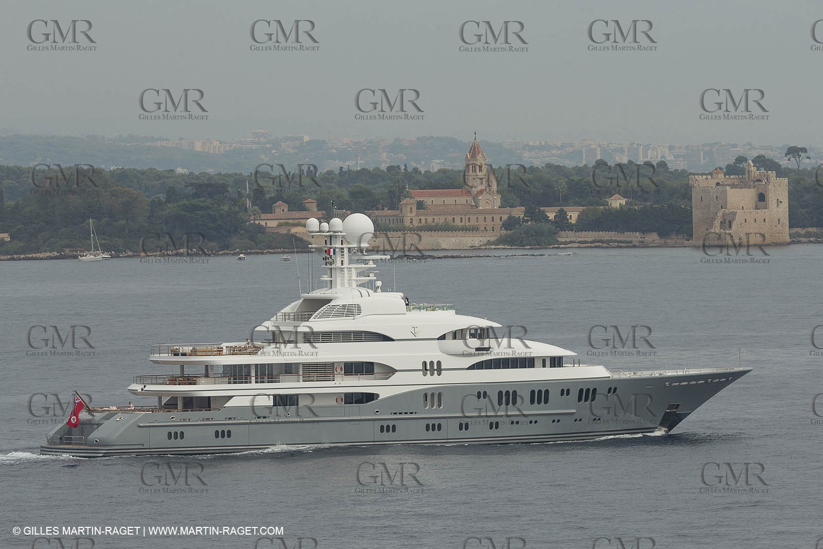 21 09 2014 - Cannes (FRA,83), Motor yacht TV