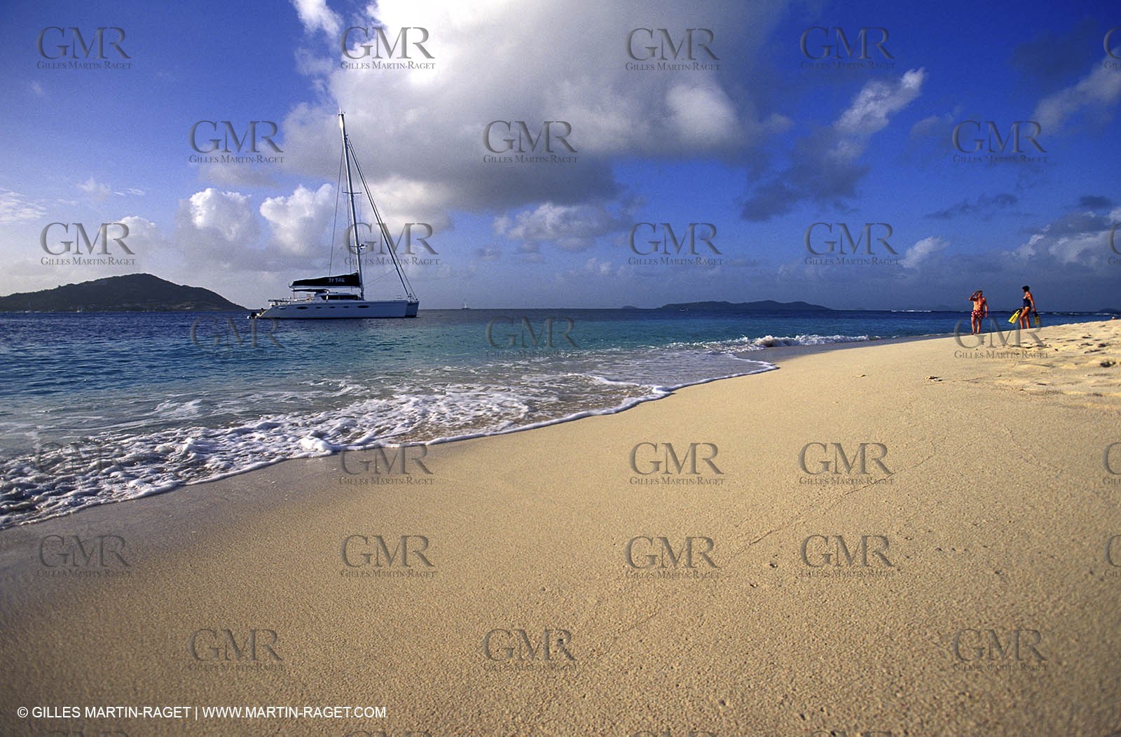 Cruising multihull mooring