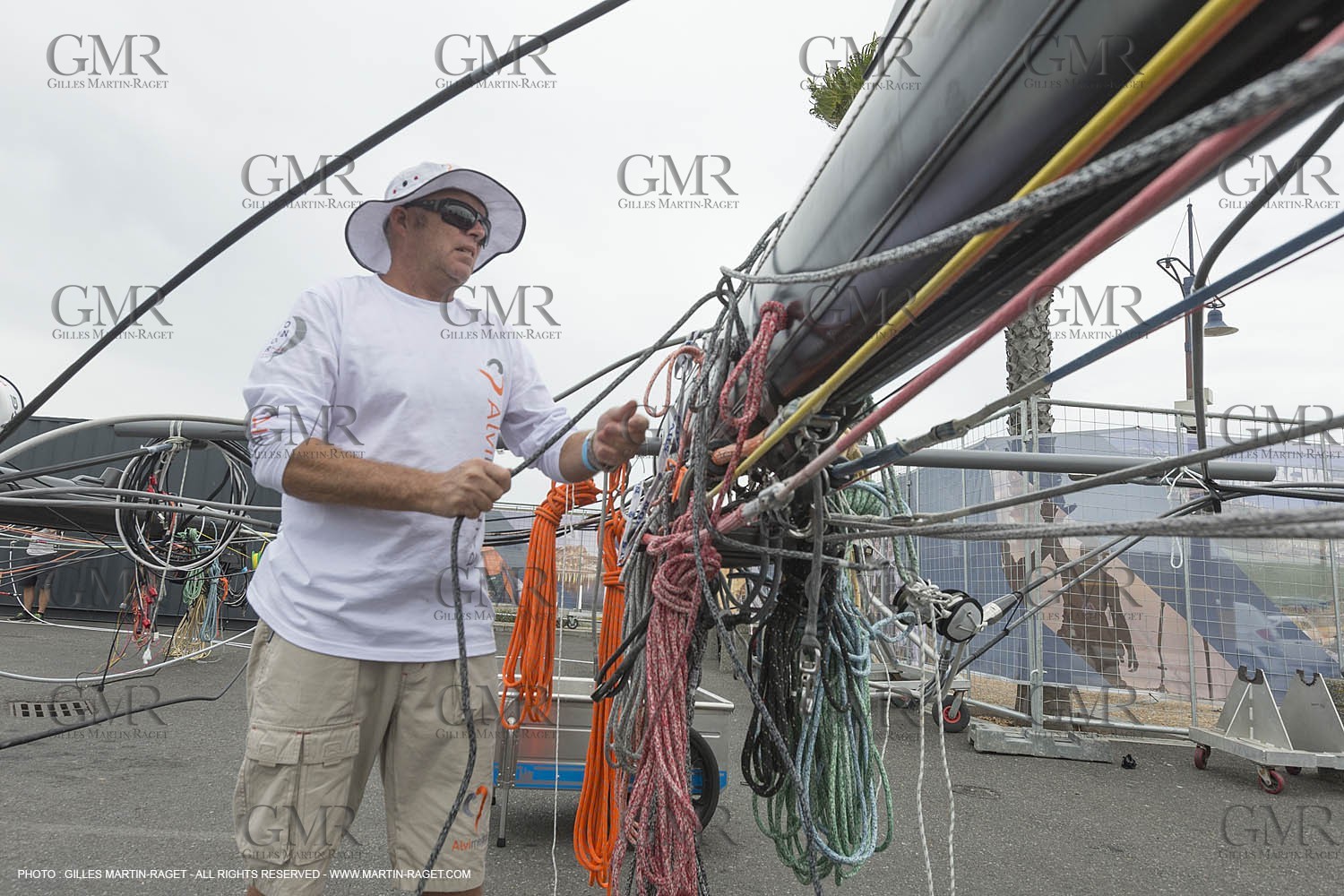 08 11 2014, Capetown (ZAF), Volvo Ocean Race 2014-15, Team Alvimedica, Nursing the boat