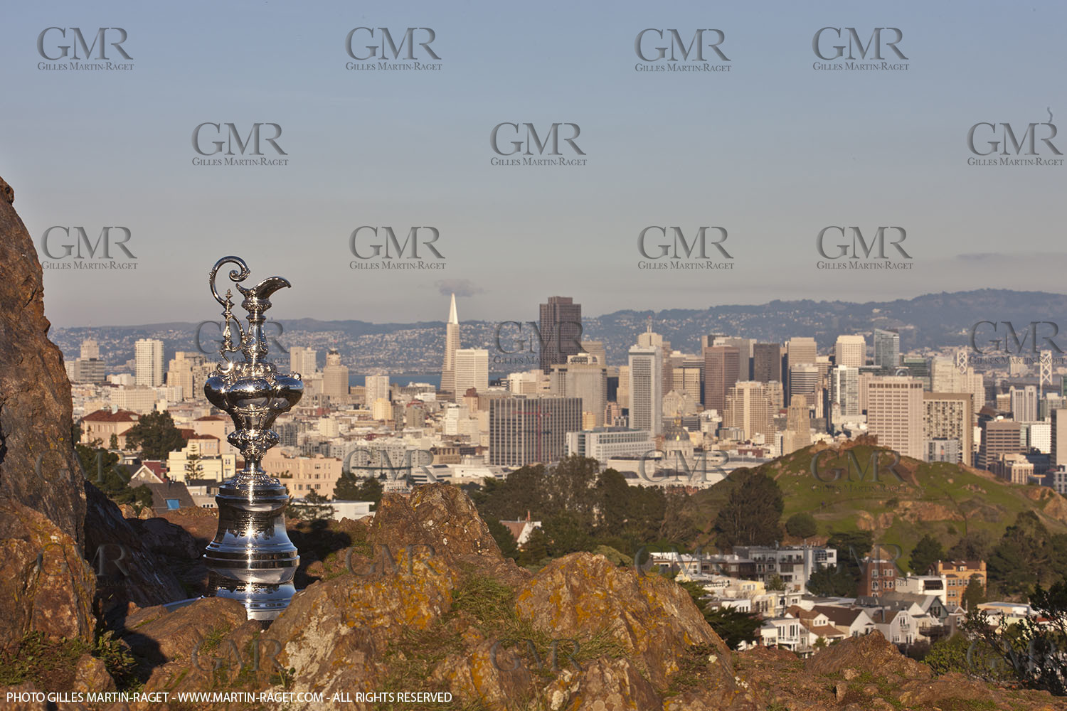 04 01 2011 - San Francisco (USA, CA) - 34th America's Cup - The America's Cup in San Francisco - Dowtown