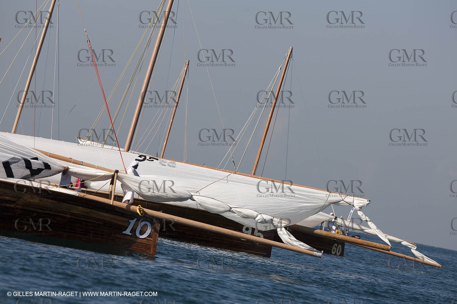 20 11 2010 - Dubai (UAE) - Dubai Louis Vuitton Trophy - Courses de boutres traditionnels pour les équipes engagées