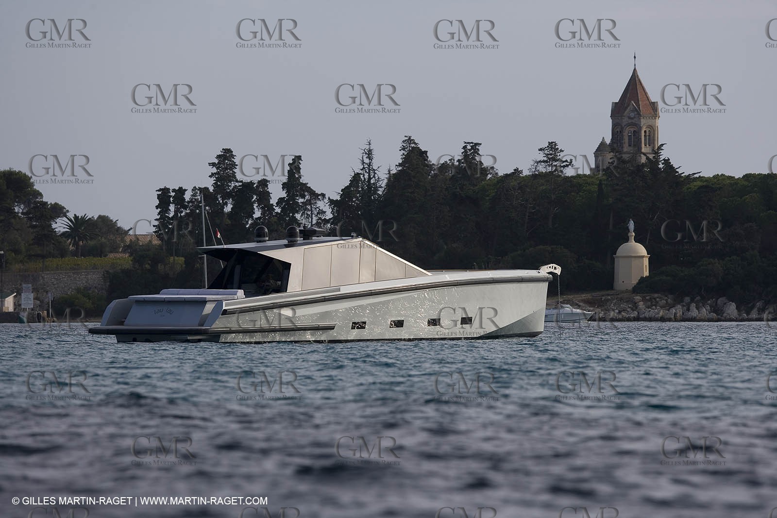 29 09 2007 - St Jean Cap Ferrat - Wally Yachts - Wally Power 70 - Lau Lau