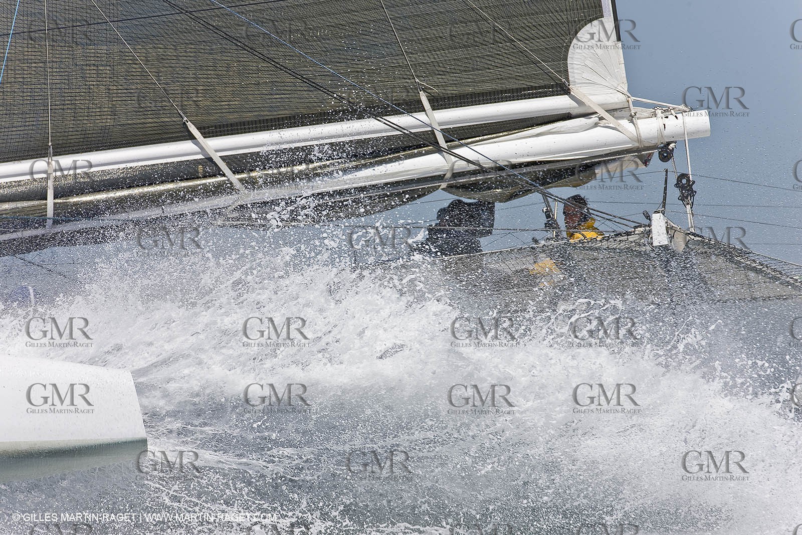 07 04 08 - France - Port Saint Louis du Rhone - Hydroptere - Training