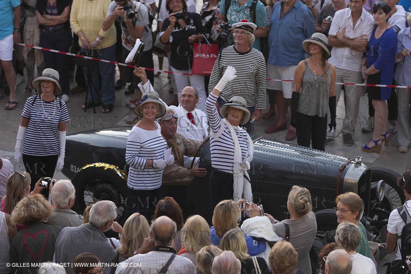 02 10 2014, Saint-Tropez (FRA,83), Voiles de Saint-Tropez 2014, Day 4, défilé des équipages   crew parade