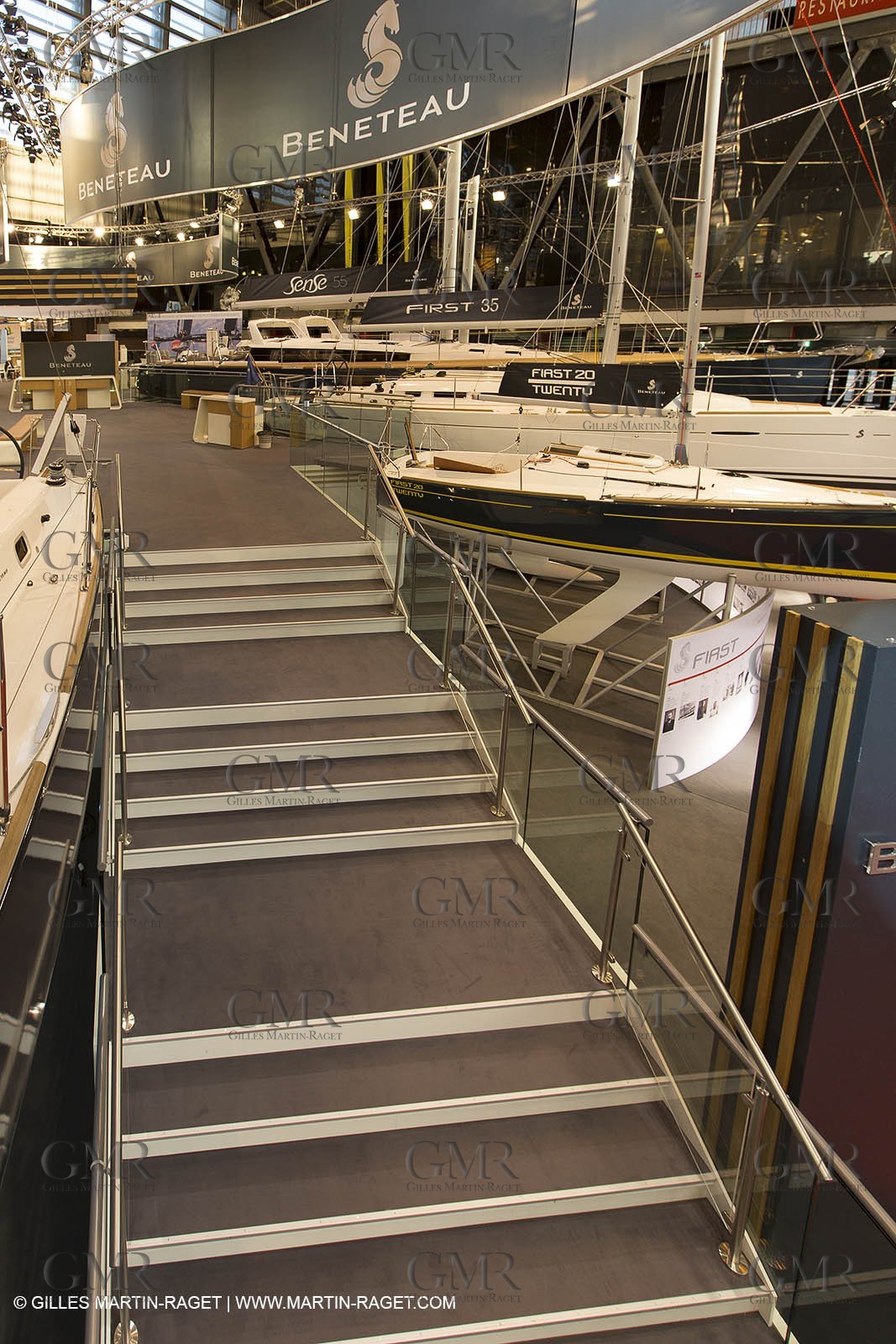 10 12 2013 - Paris (FRA,75) -Paris Boat Show - Beneteau booth