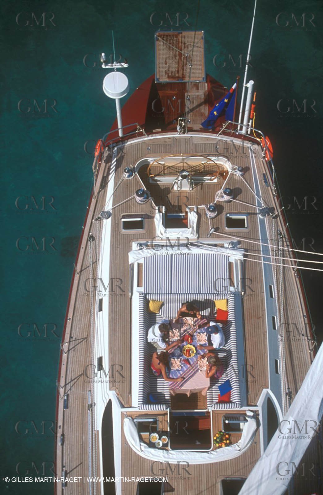 Cruising monohull mooring