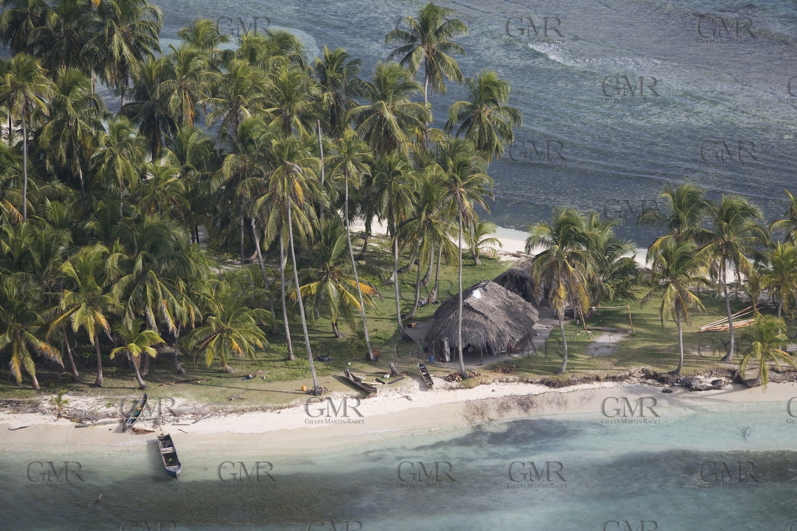 01 02 2008 - San Blas Archipelago (Panama) - Motor Yacht Senses