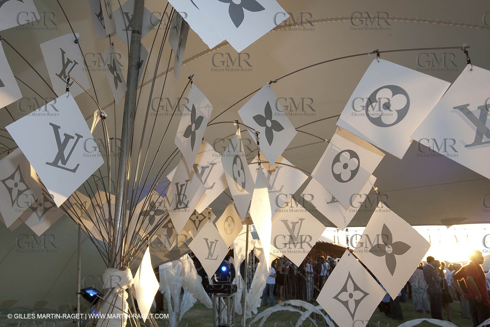 07 02 2009 - Auckland (NZL) -  Louis Vuitton Pacific Series -  Racing Day 7 - Round Robin 2 - Louis Vuitton Party