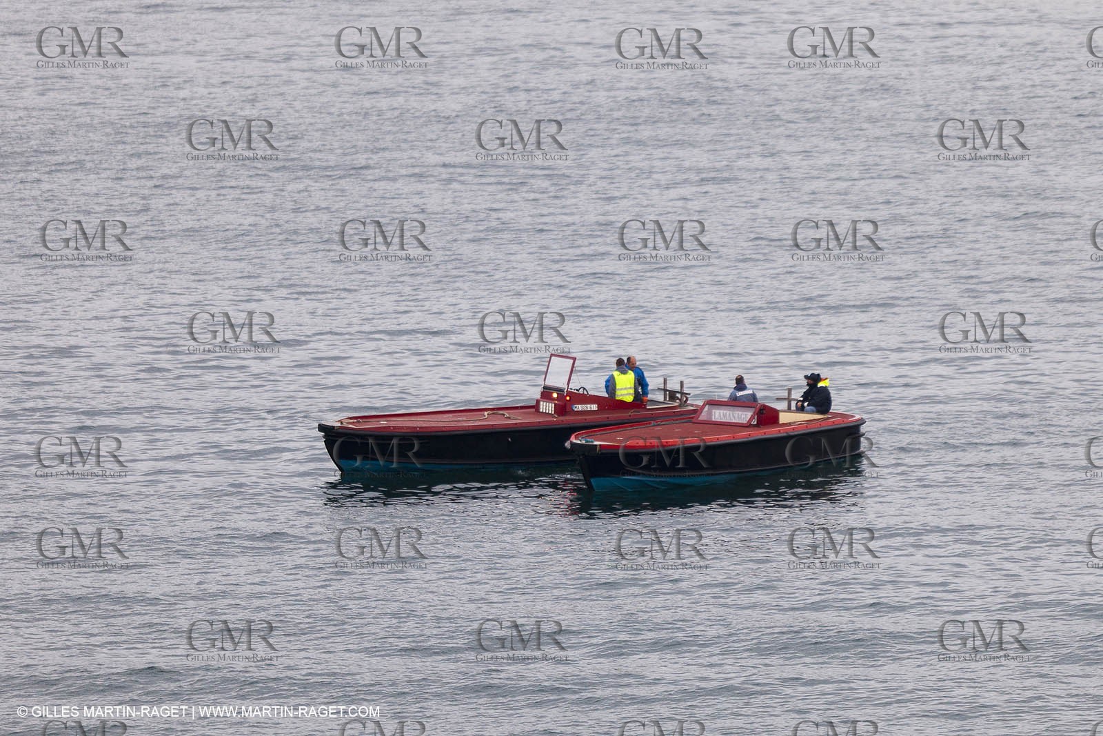 23 10 2010 - Marseille (FRA,13) - Le Ponant - Arrival in Marseille and entrance in the historical port