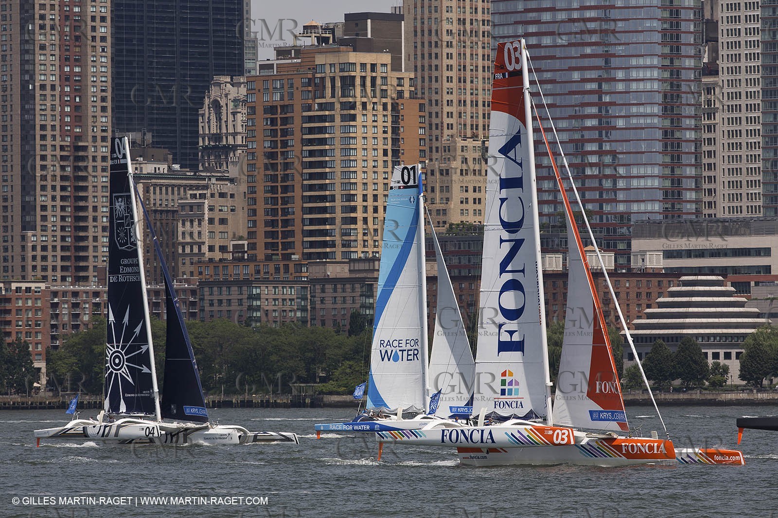05 07 2012 - New York (USA) - Ocean Krys Race - Speed runs in fornt of NY city