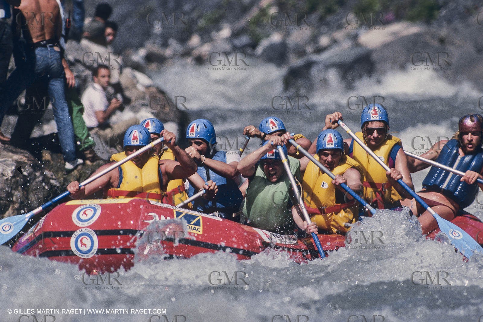 Watersports, rafting, rowing, eaux vives, rame, kayaking, pirogues