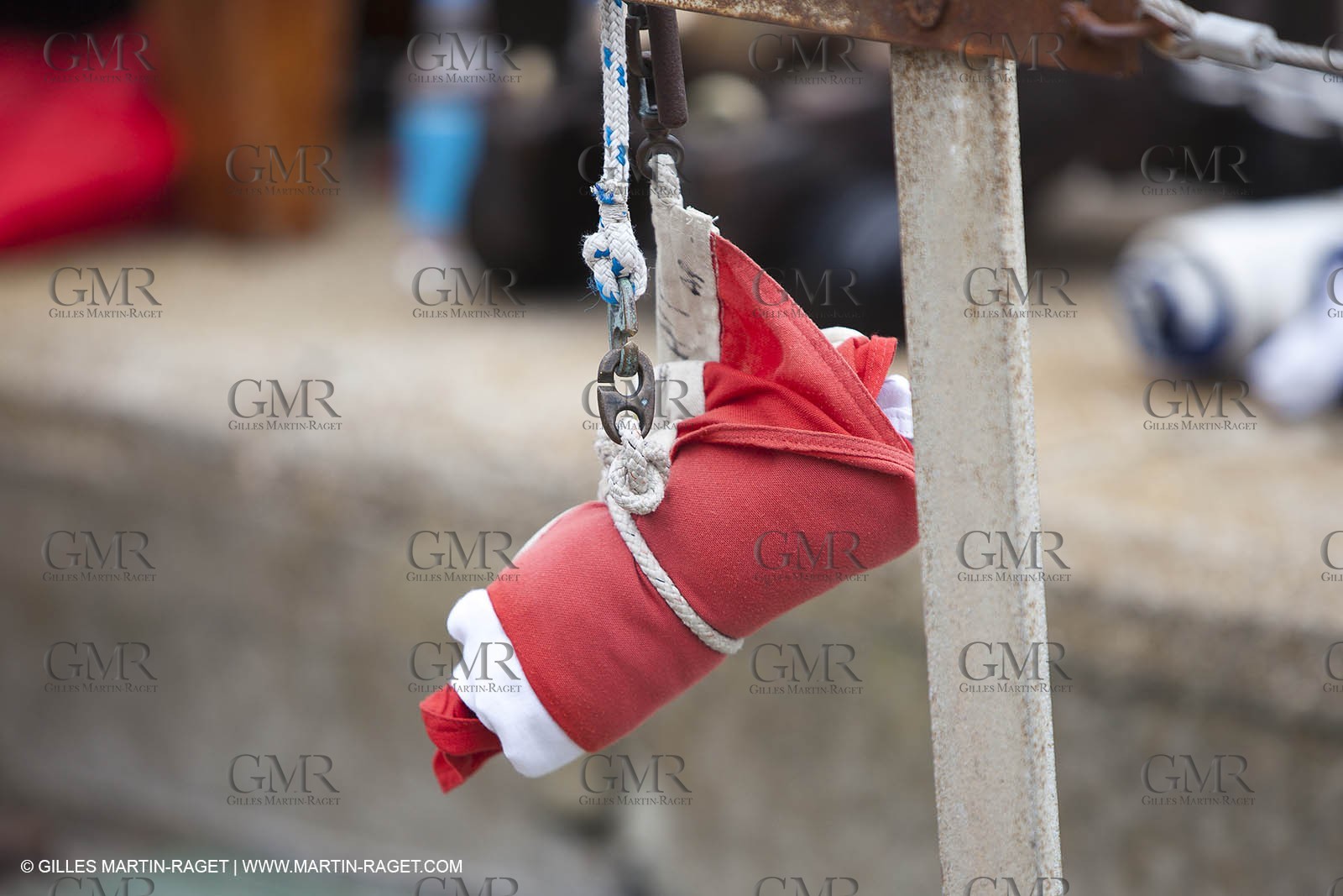 04 08 2010 - Cowes (UK, IOW) - The 1851 Cup -  BMW ORACLE Racing - Day 2.