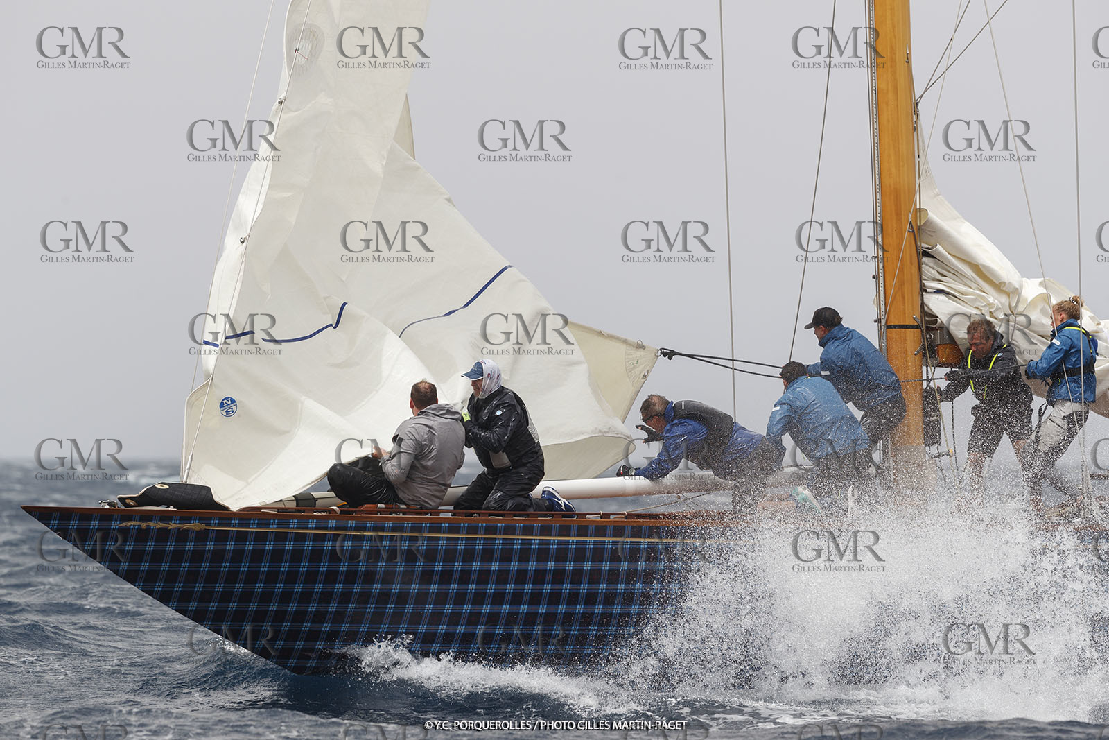 19 06 2024, Porquerolles Island (FRA), Championnat du monde des 12 m JI 2024, Race Day 1