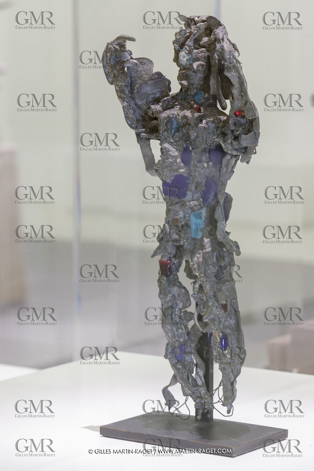 02 05 2023, Paris (FRA), oeuvre de Germaine Richier, Exposition Centre Pompidou 2023, Plomb avec verre de couleur N° 15, 1952 1953, Plomb avec verres colorés, Pièce unique, Collection particulière française