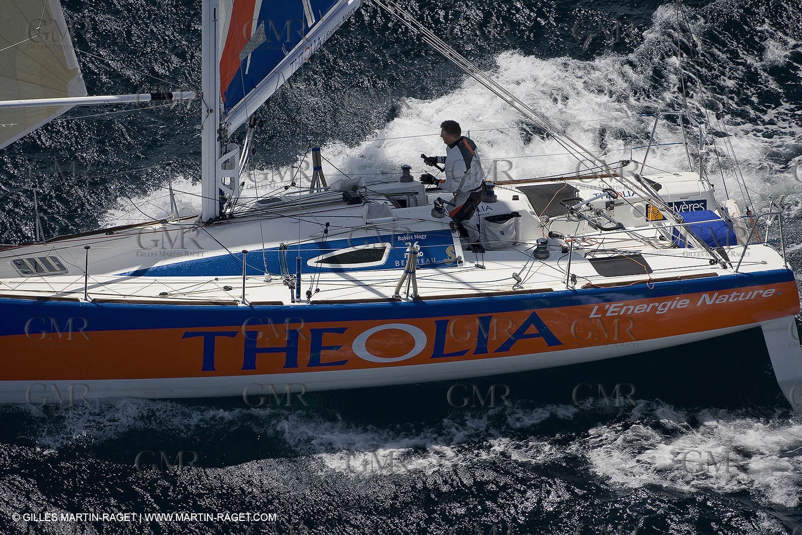 06-26-2007 - FIGARO II - THEOLIA - Skipper : Robert Nagy - Training off Marseille (south France) with strong wind conditions