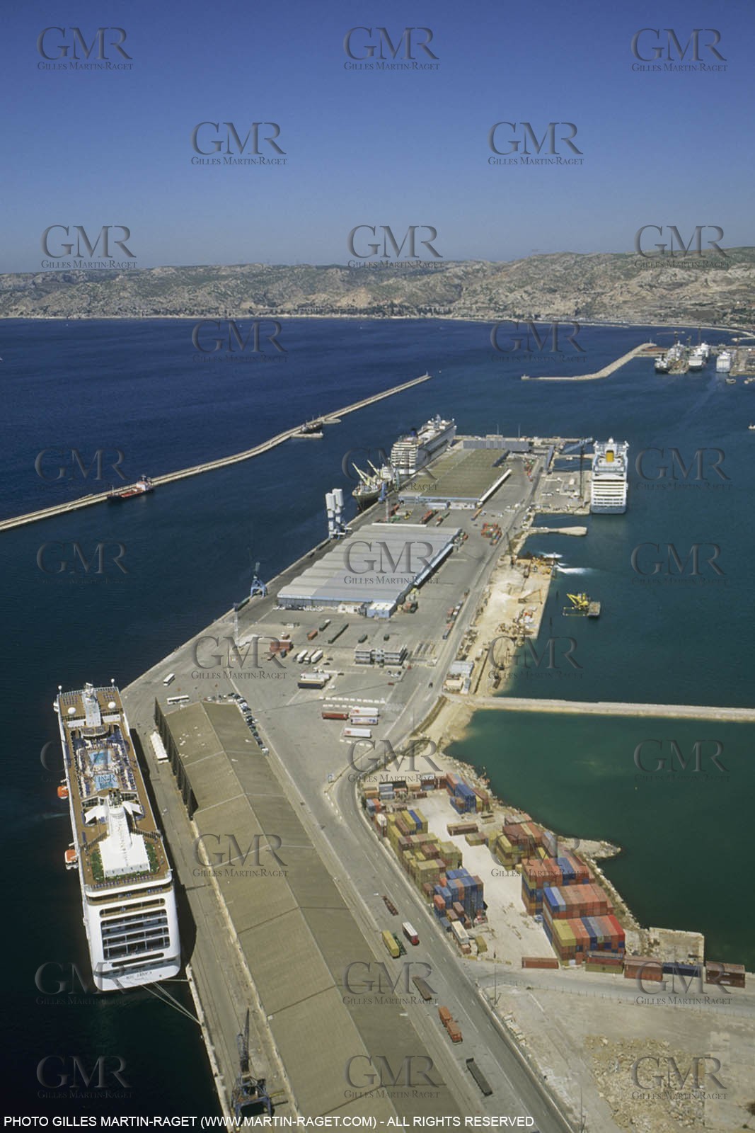 France, Provence, Marseille, Port de commerce, opérations portuaires, métiers de la mer