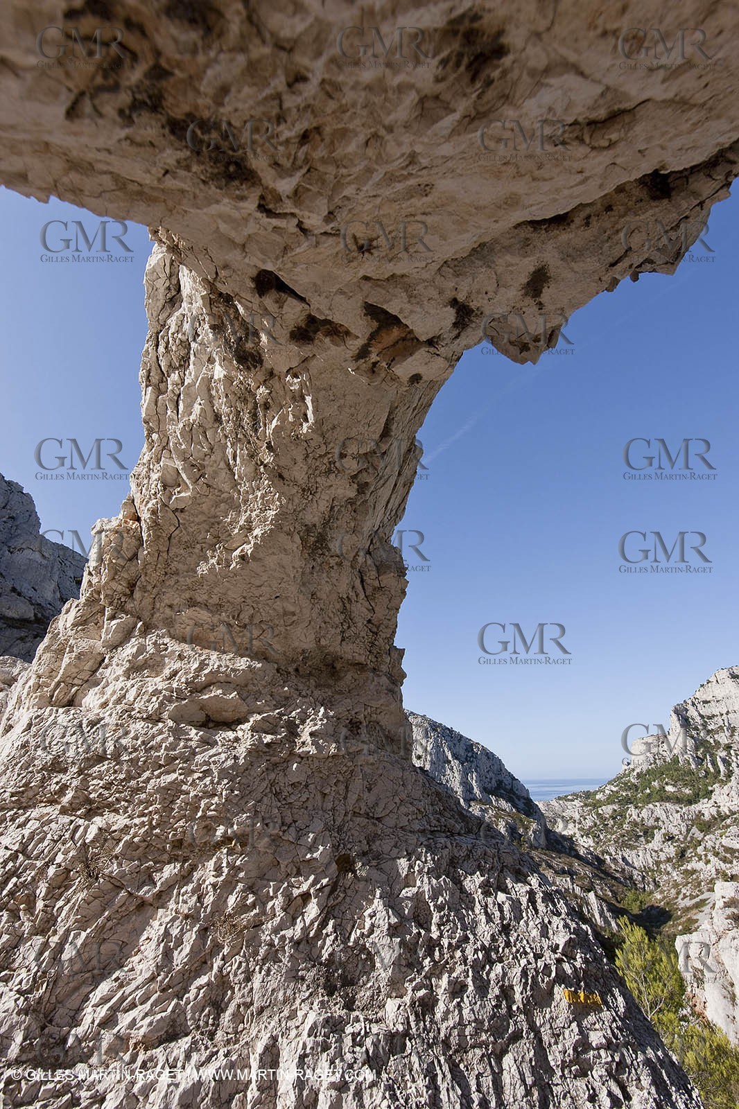 07 09 2009 - Marseille (FRA, 13) - Les Calanques - Massif de Marseilleveyre - les 3 arches