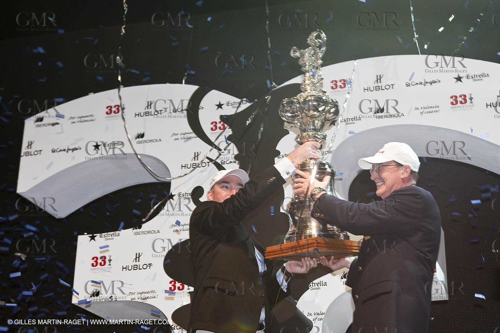 14 02 2010 - Valencia (ESP) - 33rd America's Cup - BMW ORACLE Racing - Race 2