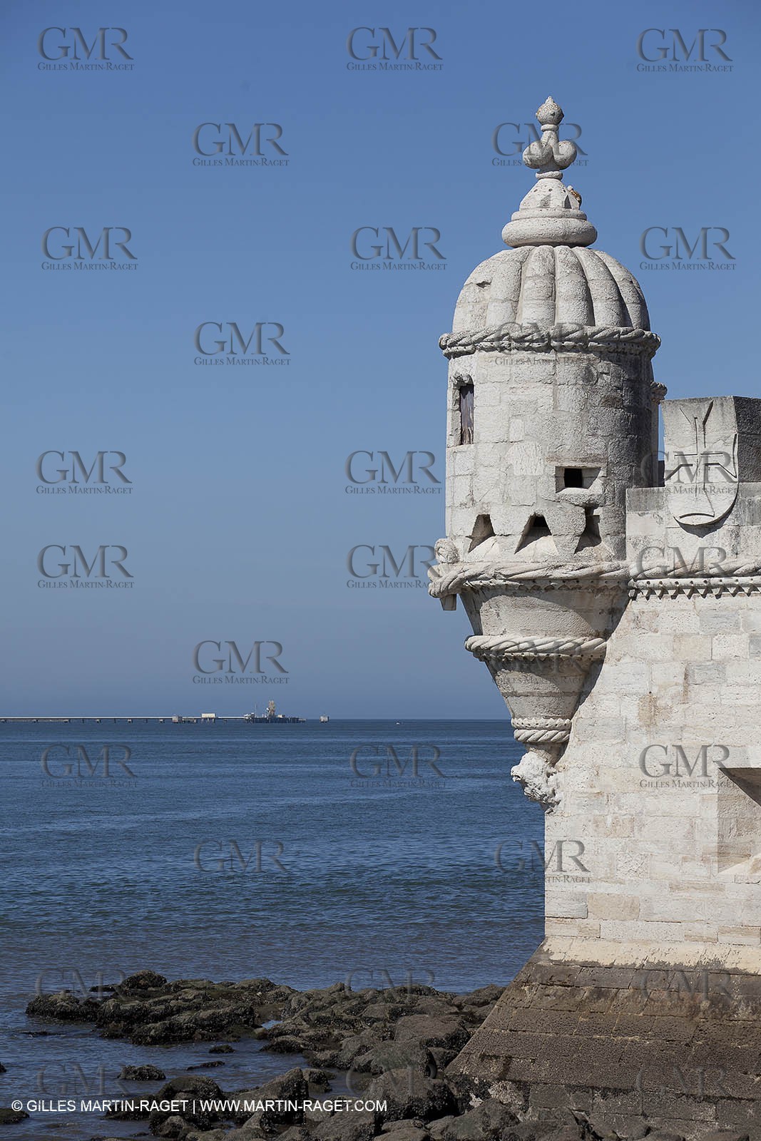 13 07 2011 - Cascais (POR) - 34th America's Cup - AC World Series - Cascais 2011 - Lisbon, Belem tower