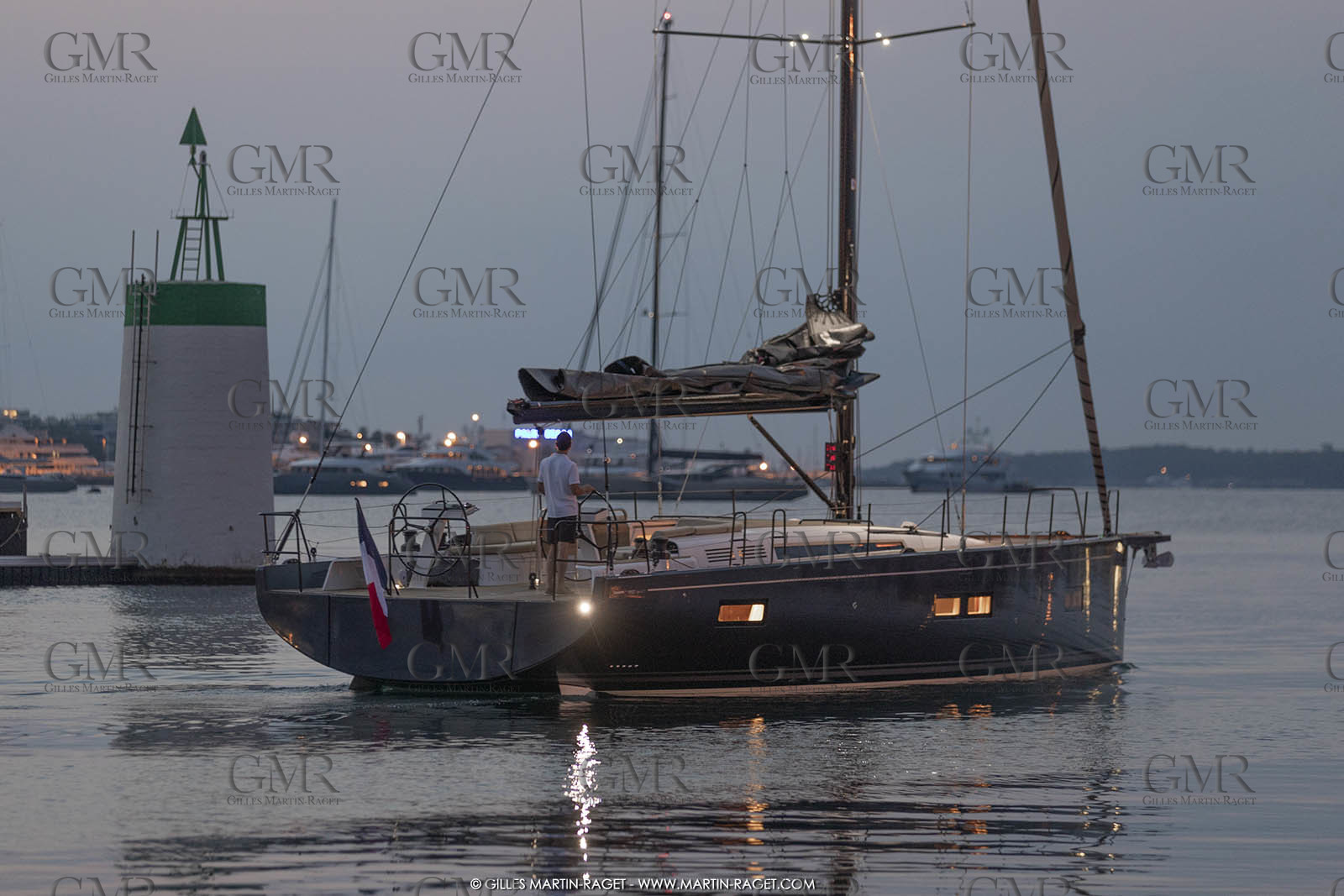 03 09 2019, Cannes (FRA,06), Chantier Beneteau, First Yacht 53