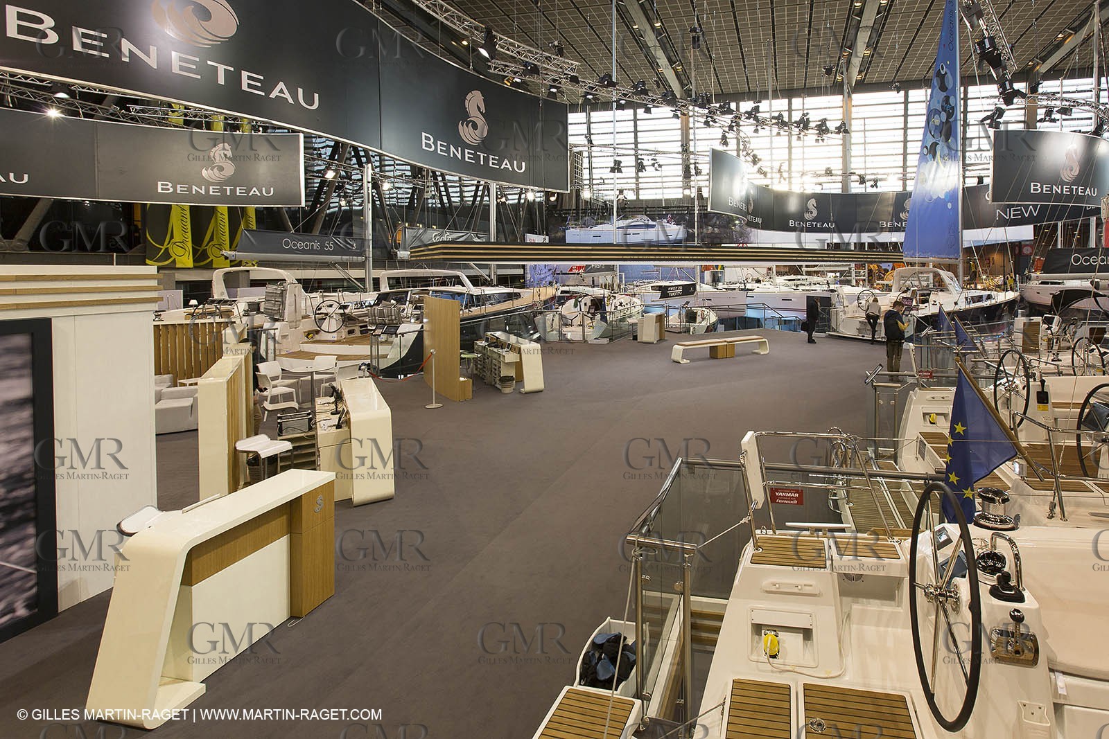 10 12 2013 - Paris (FRA,75) -Paris Boat Show - Beneteau booth