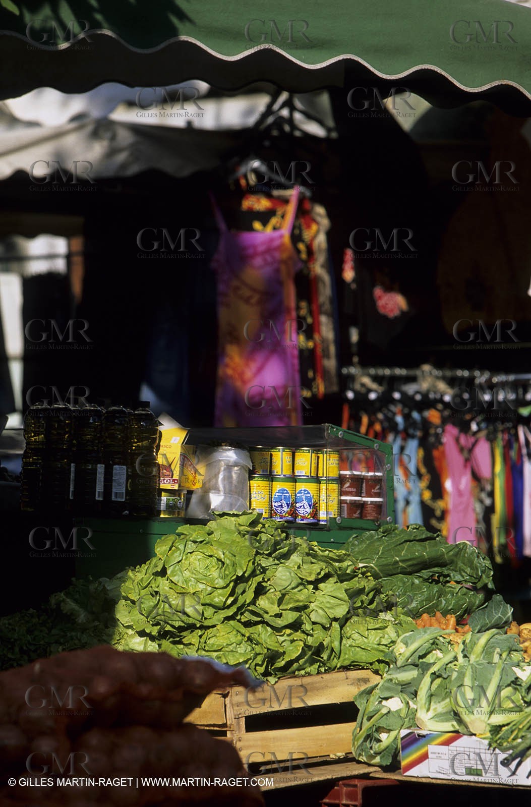 Saturday morning market in Saint Gilles (Gard)