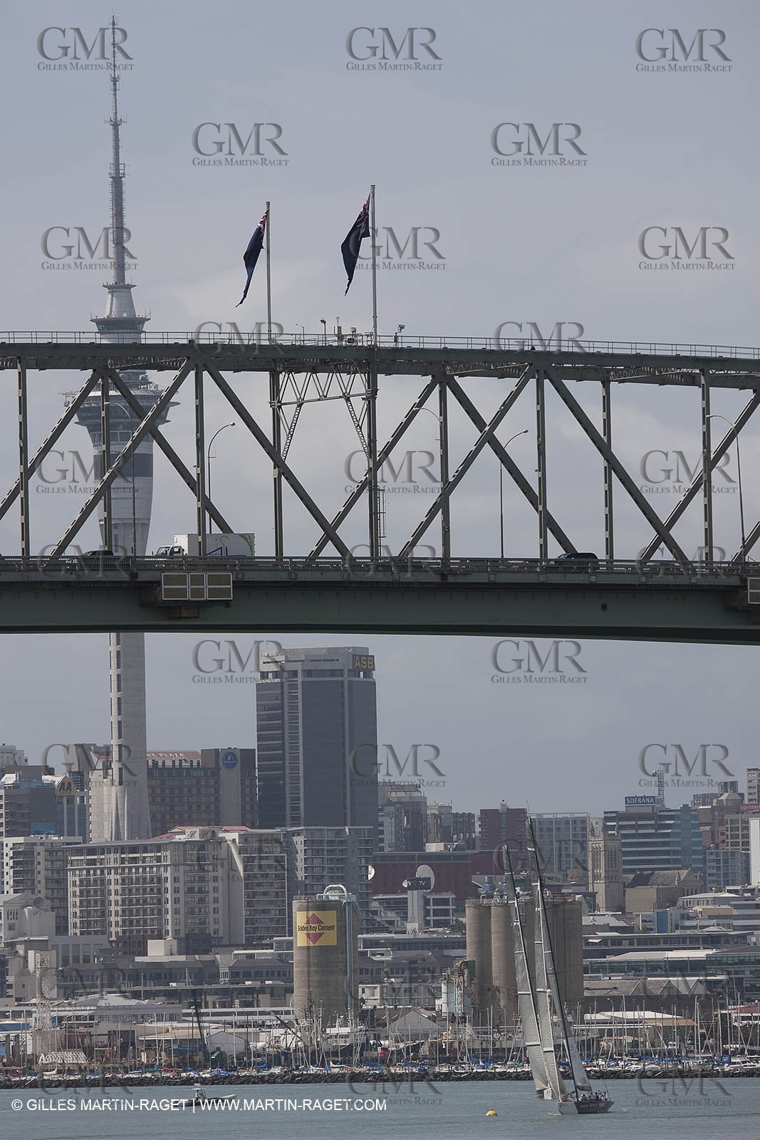 29 01 2009 - Auckland (NZL) -  Louis Vuitton Pacific Series - BMW ORACLE Racing - Training