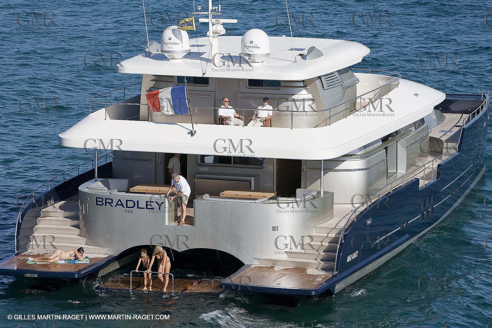 13-07-07 - La Ciotat (FRANCE) - MotorYacht - Chantier H2X