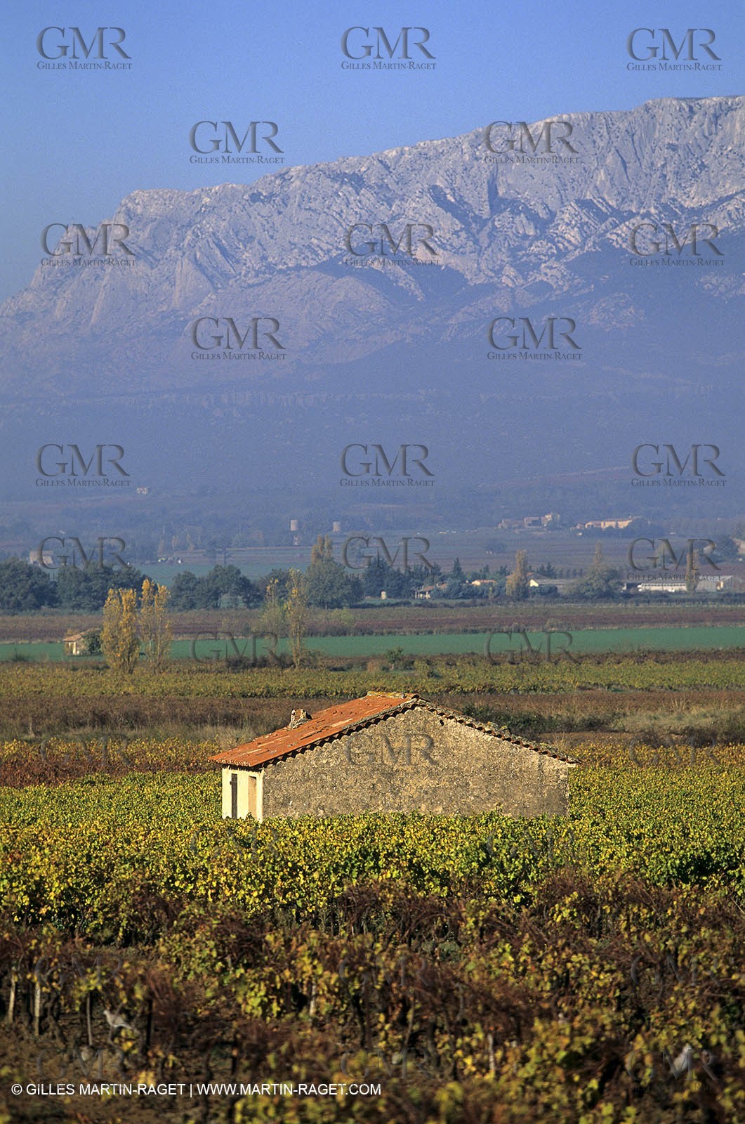 Aix en Provence area - Sainte Victoire mountain