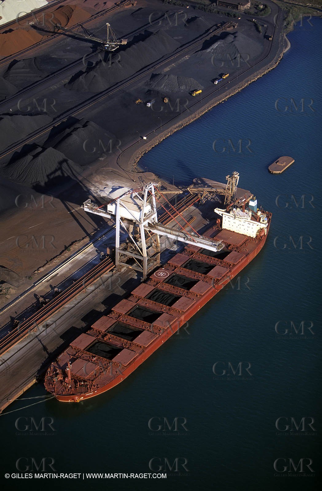 Fos harbour, mineral terminal
