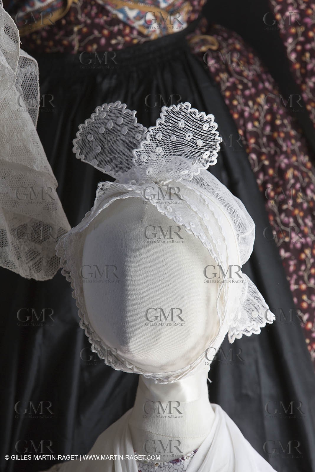 06 07 2012, Toulon (FRA,83), Villa Rozemaine, exhibition 'Fashion Dresses