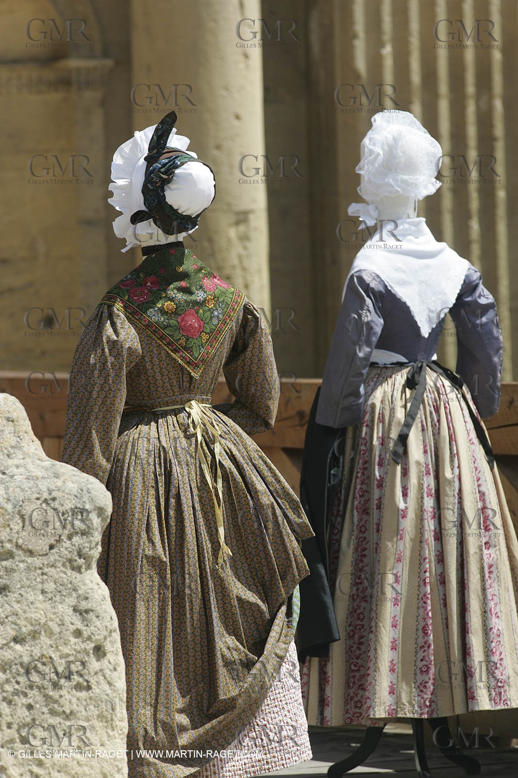 May 2004 - La Tour d'Aigues (FRA, 84) - Old costumes for women of the South exhibition