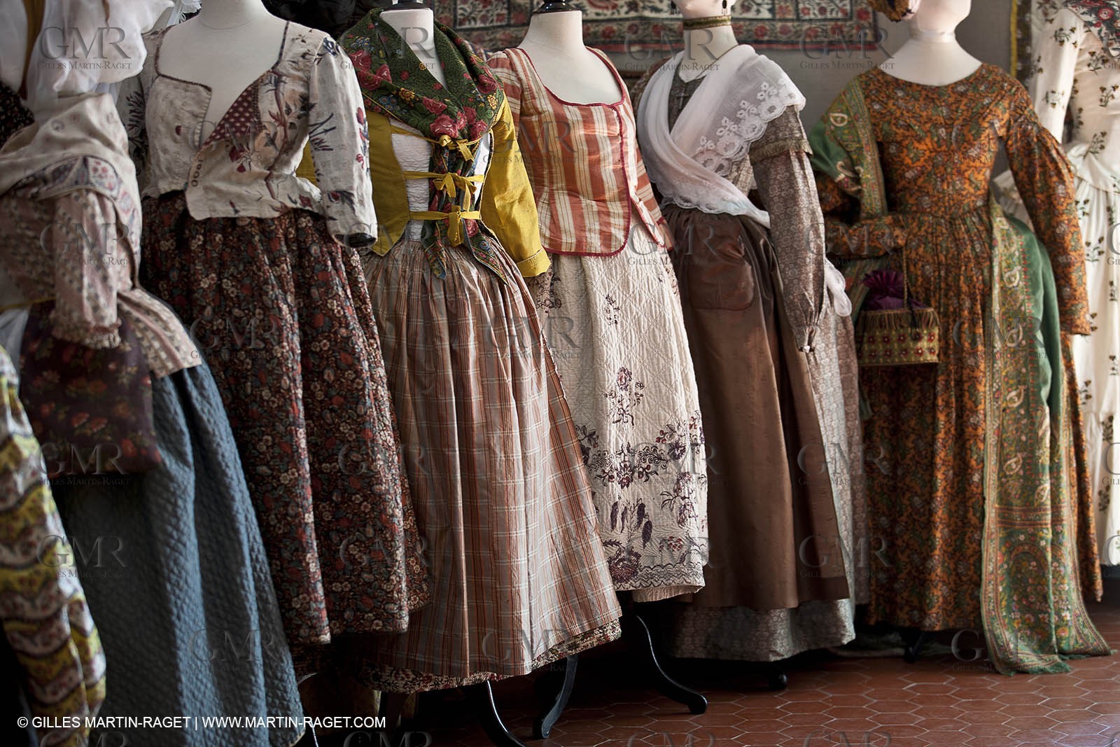 30 06 2011 - Toulon (FRA,83) - Villa Rosemaine - Indiennes sublimes exhibition