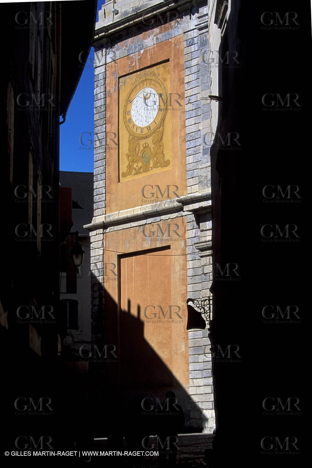 Solar clock from Hautes Alpes