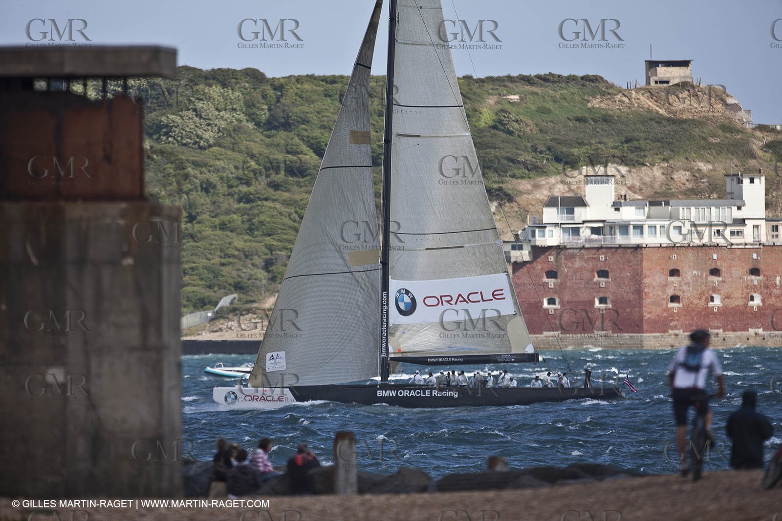 05 08 2010 - Cowes (UK, IOW) - The 1851 Cup -  BMW ORACLE Racing - Round The Island Race - Back in the Solent