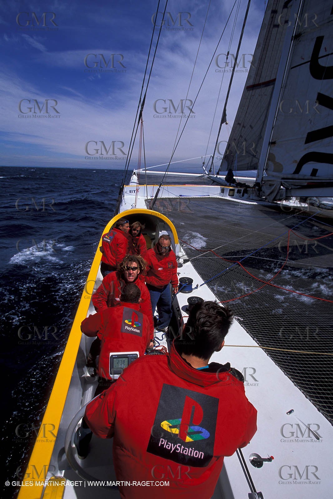 Onboard Playstation - La Ciotat-Marseille delivery