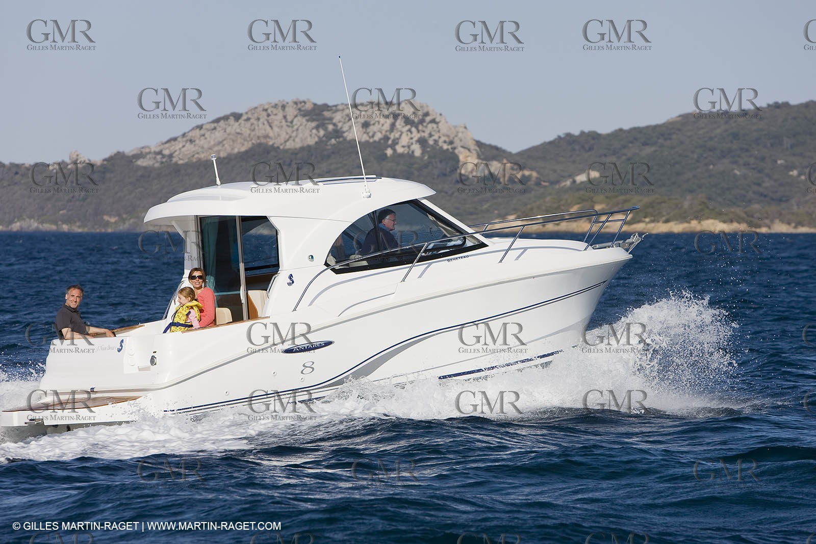 15 04 2008 - Porquerolles (Fra, 83) - Beneteau - Antares 8