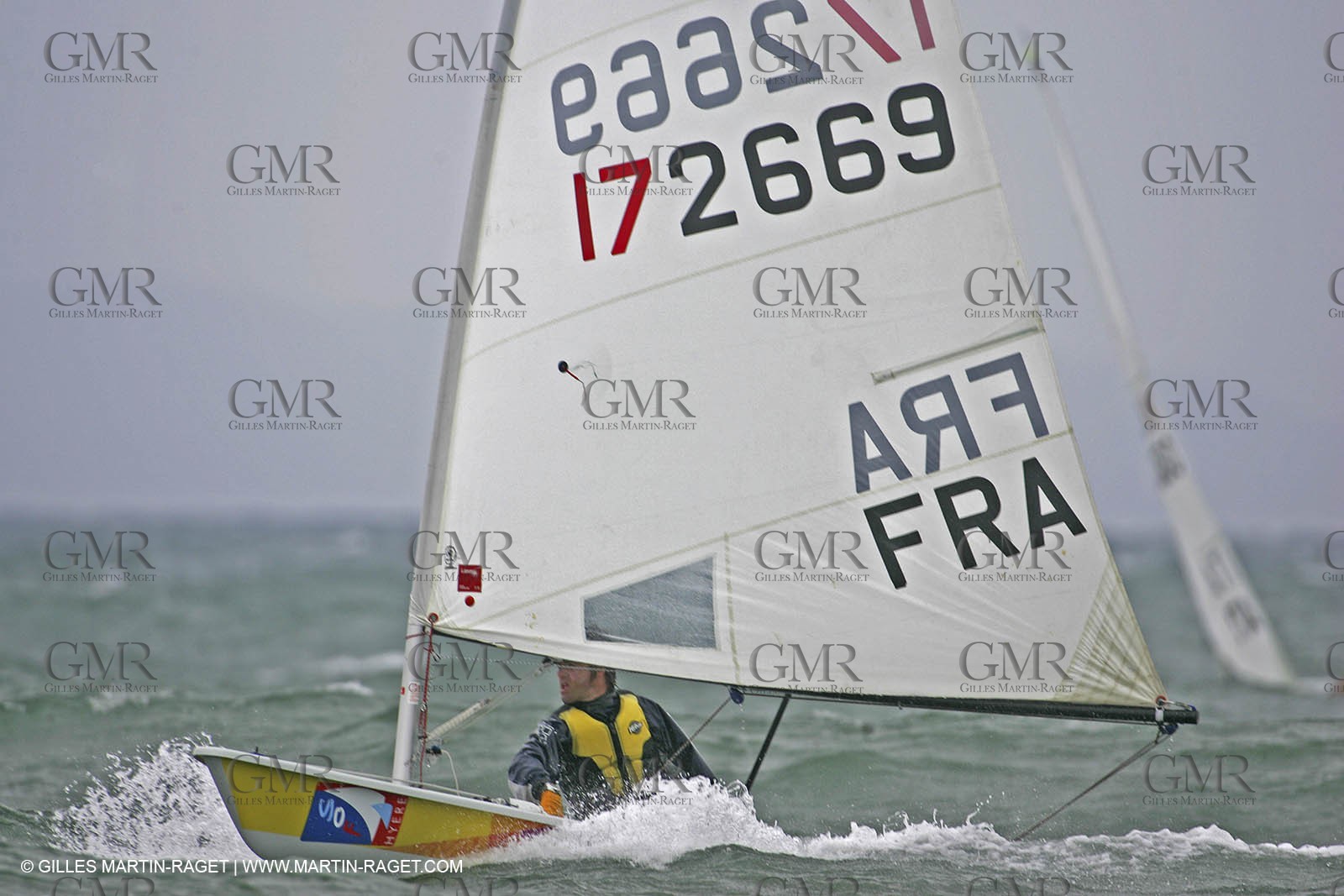 Semaine Olympique Française de Voile 2005 - Jour 1 - Laser