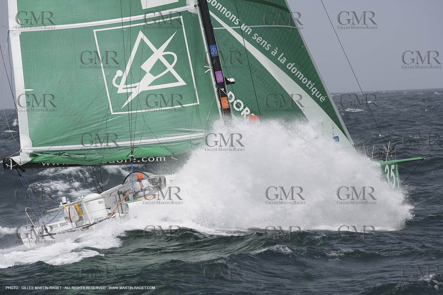 21 06 2007 - Bell Ile en mer (South Britanny, France) - IMOCA Monohulls - Delta Dore (Jeremie Beyou) sea trials