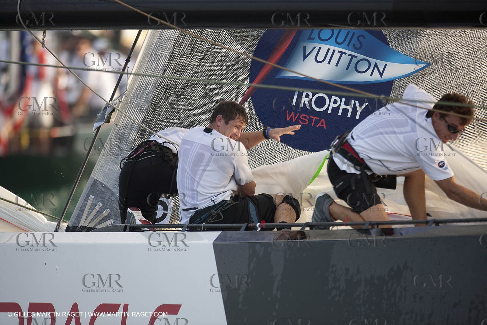 14 11 2010 - Dubai (UAE) - Dubai Louis Vuitton Trophy -  BMW ORACLE Racing - Race Day 1