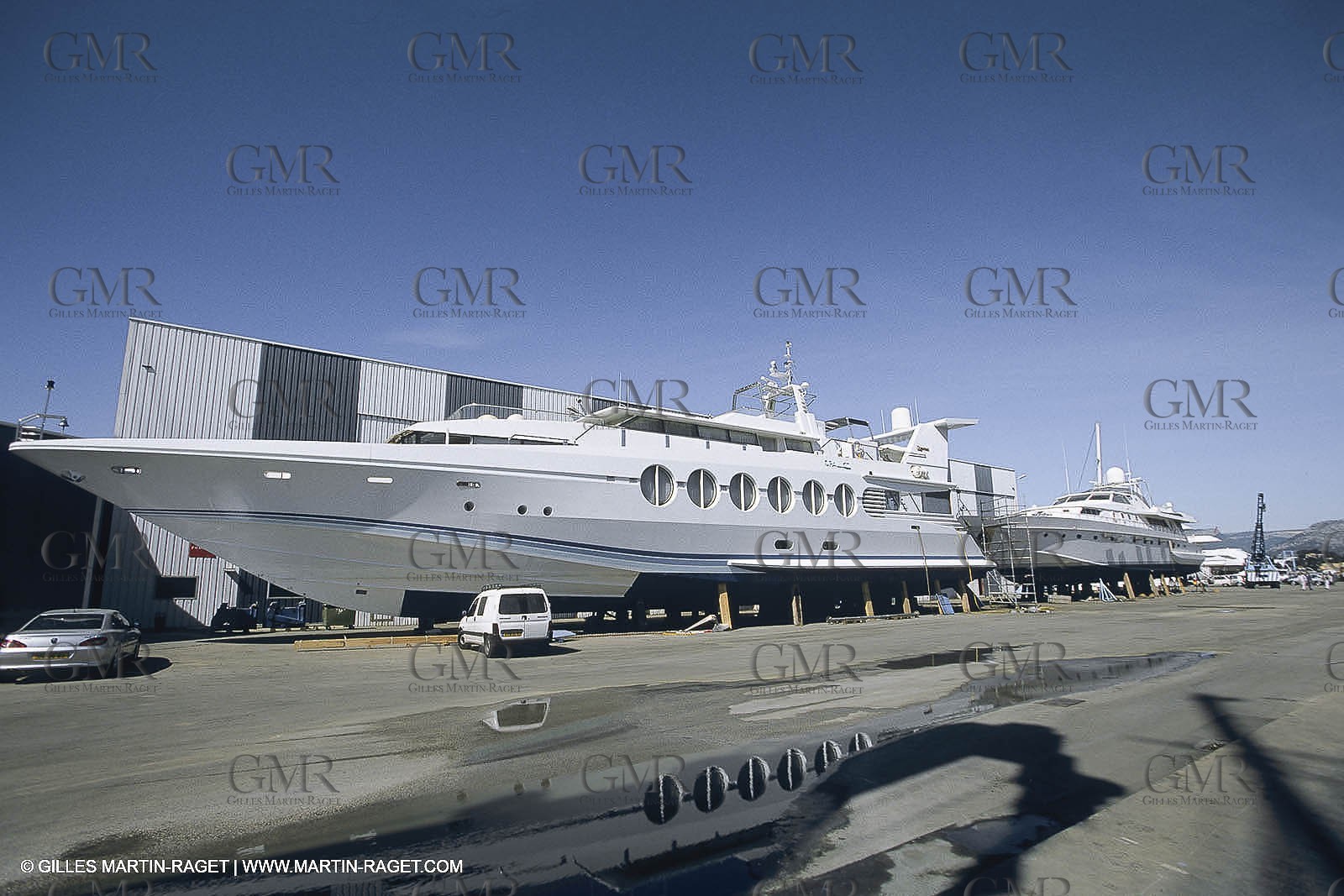 Super Motor Yachts,