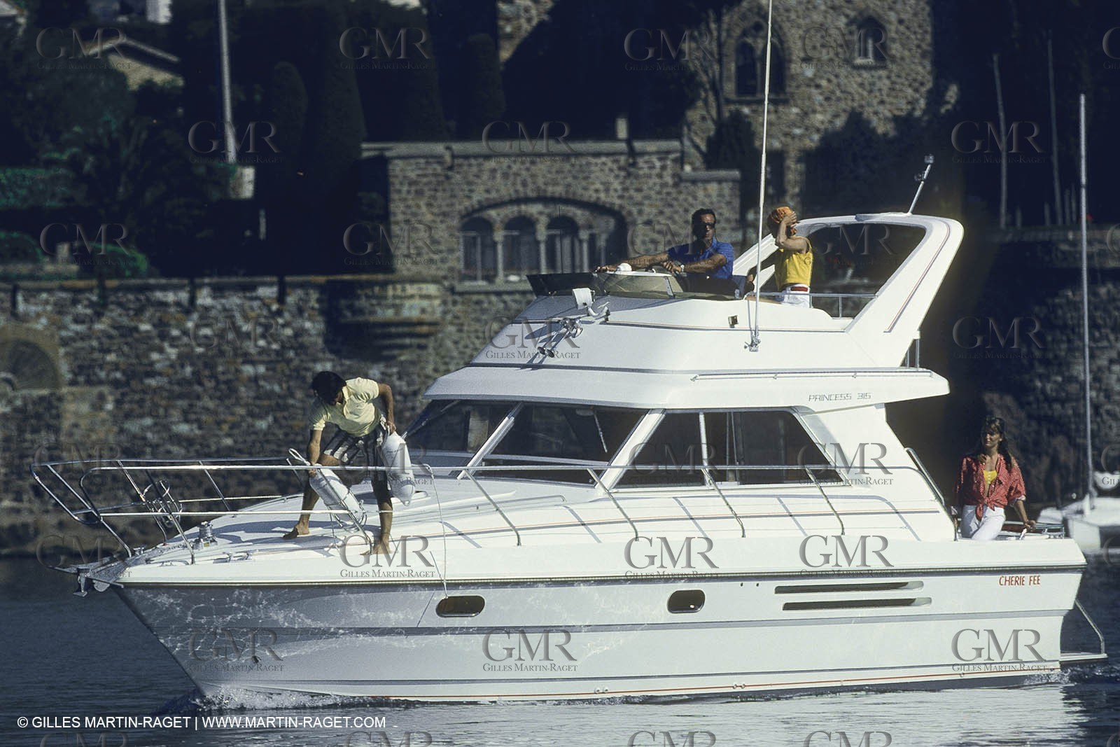 Powerboating, cruising,