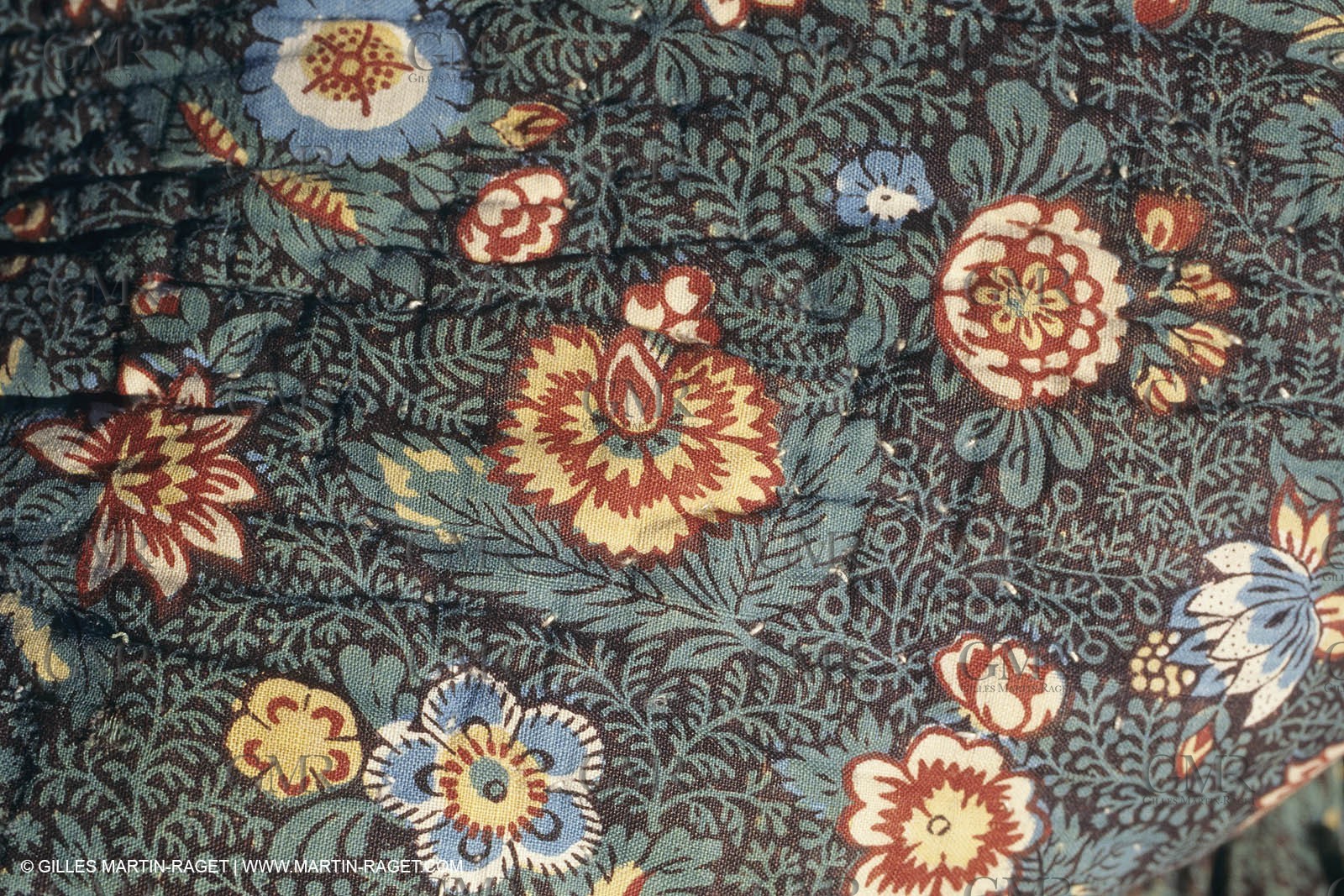 France, Provence, Traditions, Boutis et piqués, traditional cloths from Provence